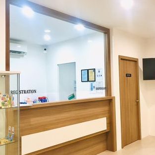 a plus dental clinic pontian