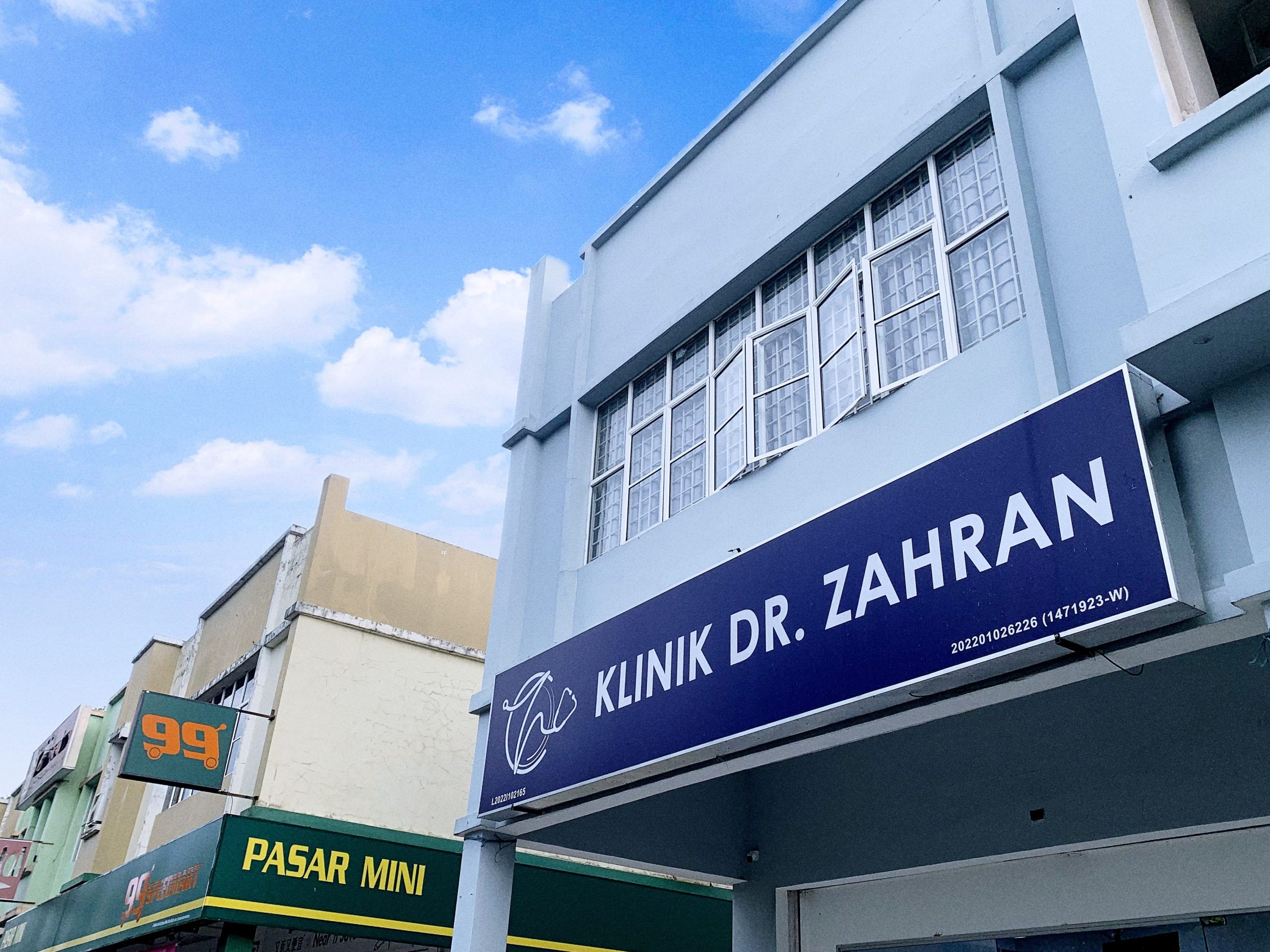 KLINIK DR. ZAHRAN PURA KENCANA, SRI GADING (X-Ray, Ultrasound, Minor Surgery, Klinik Obesiti, Suntik Lutut) BUKA SETIAP HARI 1 klinik dr zahran pura kencana sri gading x ray ultrasound minor surgery klinik obesiti suntik lutut buka setiap hari scaled