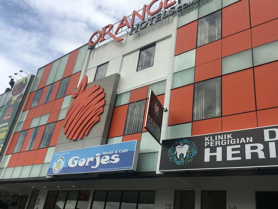 klinik pergigian hayani dental