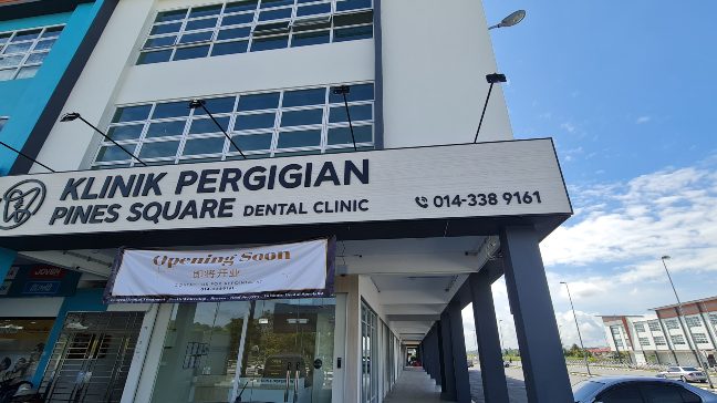 pines square dental clinic